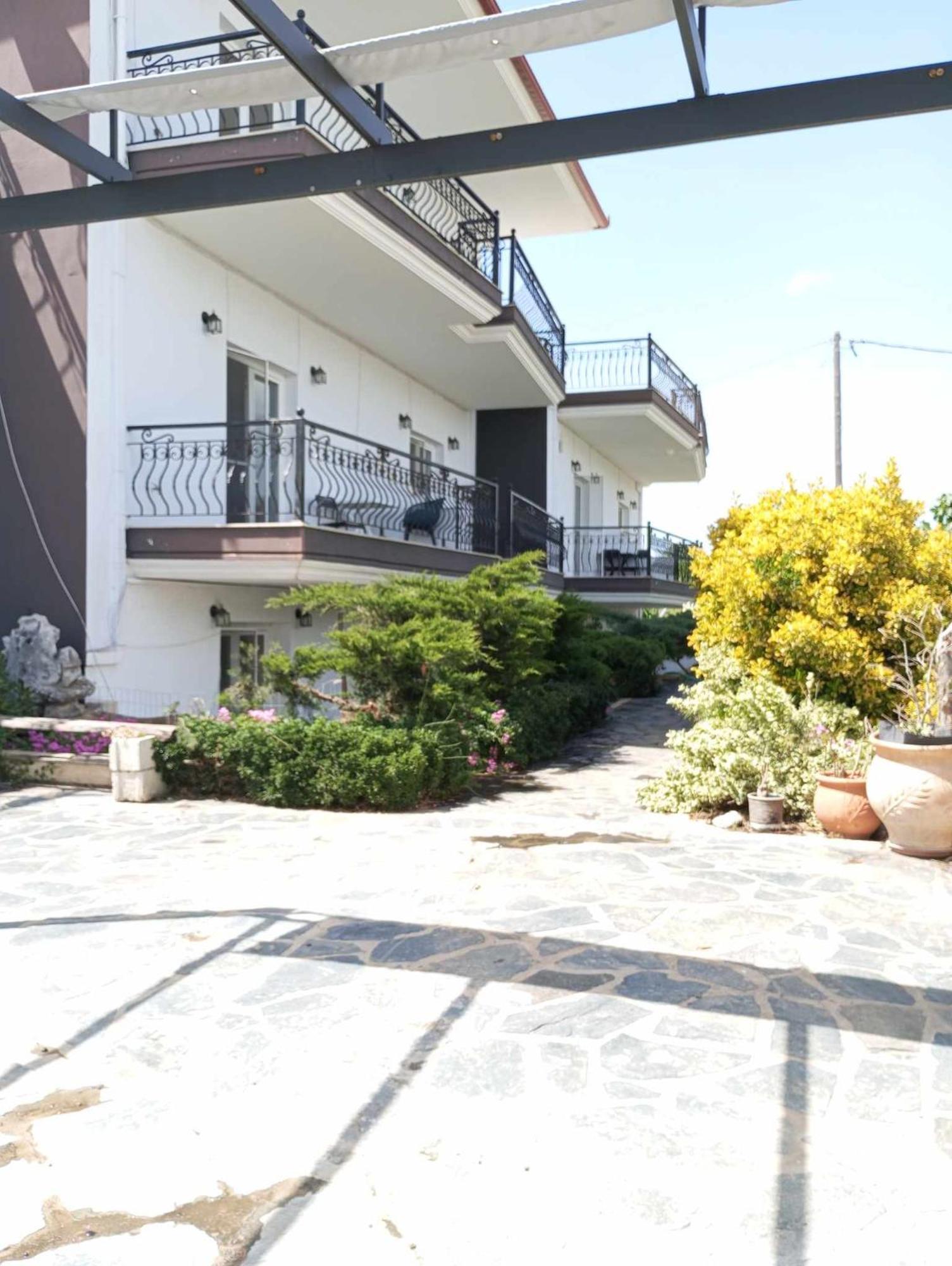 Villa Camellia Vrasná Esterno foto
