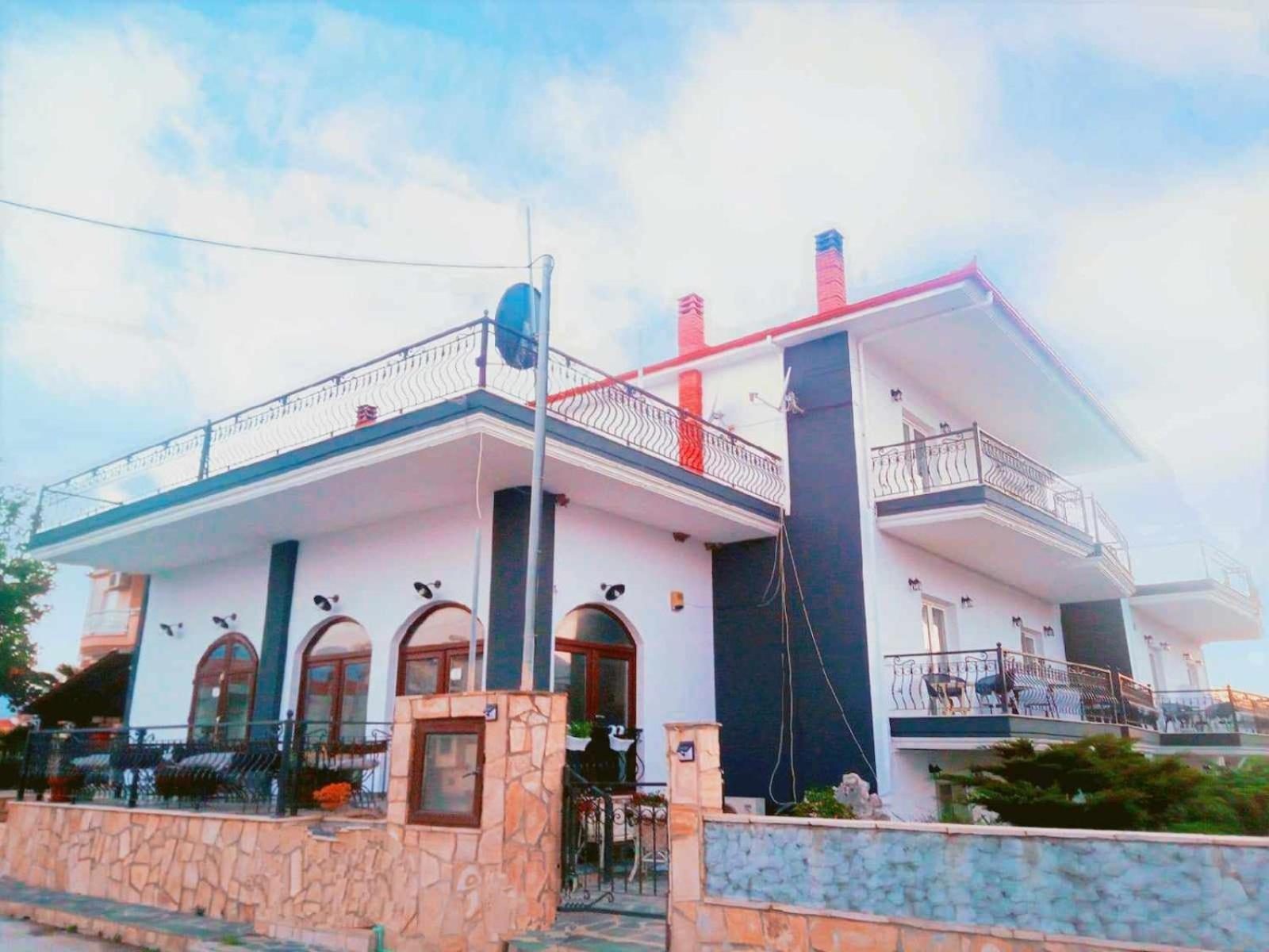 Villa Camellia Vrasná Esterno foto